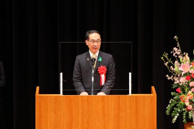 埼玉県知事大野元裕様による祝辞の様子